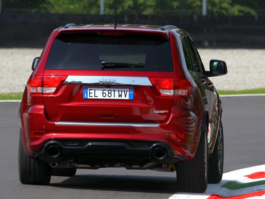  Jeep Grand Cherokee SRT8 2012 года  (EU) (фото 2 из 16)